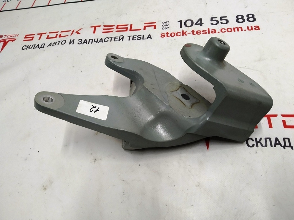 3Кронштейн крепления двигателя переднего задний правый AWD Tesla model S, model S REST 1489323-S1-D Киев - изображение 3
