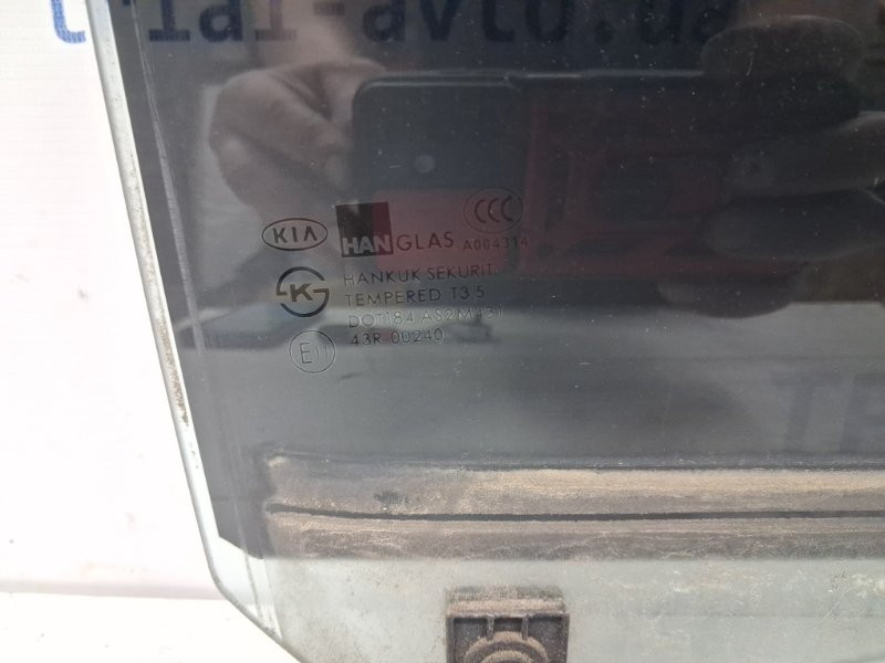 Стекло двери заднее правое Kia Sorento BL 2.5 DIESEL D4CB 2002 (б/у) Київ - зображення 3
