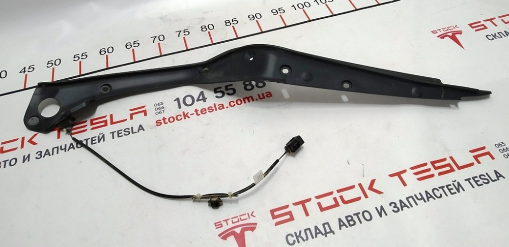 Панель с датчиком закрытия задней левой двери задняя Tesla model X 1037560-00-F Київ - зображення 1