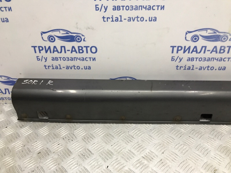 Накладка порога внешняя правая Kia Sorento BL 2.5 DIESEL D4CB 2002 перед. (б/у) Київ - зображення 2