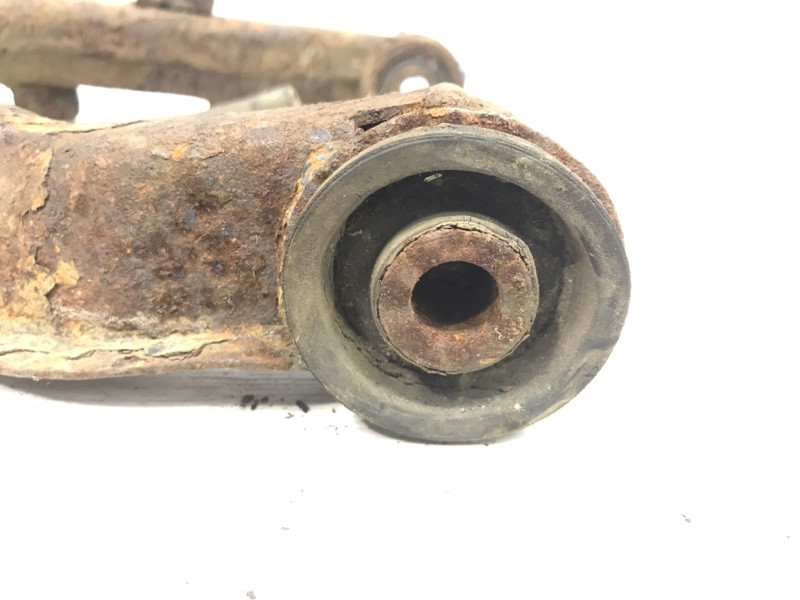 Рычаг передний верхний левый Mitsubishi Pajero Wagon 4 3.2 ДИЗЕЛЬ 4M41 2006 (б/у) Киев - изображение 4