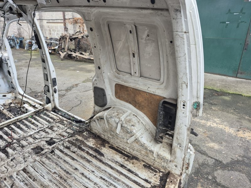 Четверть автомобиля задняя правая Volkswagen Caddy 2K 1.9 DIESEL BJB 2003 (б/у) Київ - зображення 6