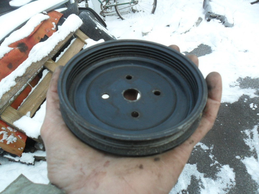 Nissan 2105106E00, Шків помпи Ніссан Санні CA16D, CA18D, оригінал Вінниця - зображення 2