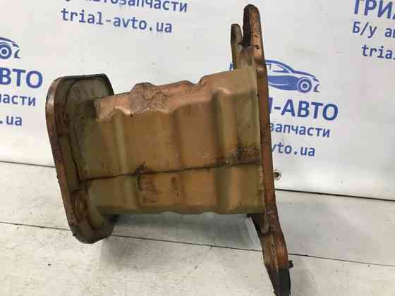 Кронштейн усилителя переднего бампера Chevrolet Captiva C100 2.4 БЕНЗИН Z24SED 2006 лев. (б/у) Киев