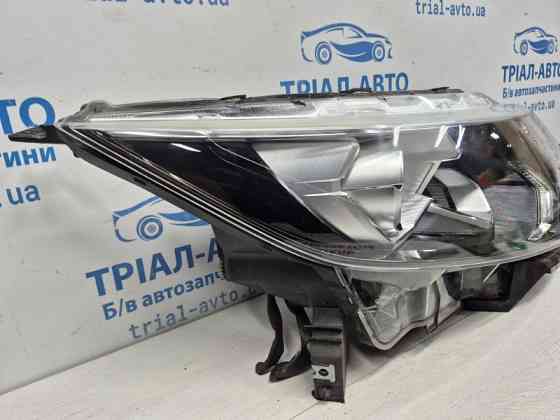 Фара правая Nissan Qashqai J11 1.6 DIESEL R9M 2013 (б/у) Киев