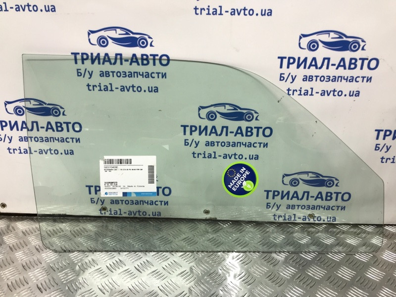 Стекло двери переднее правое Mitsubishi L200 KB 2.5 ДИЗЕЛЬ 4D56U 2006 (б/у) Киев - изображение 1