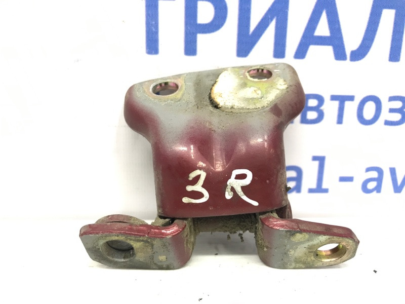 Петля двери задней правой Mitsubishi Pajero Sport K9 2.5 DIESEL 4D56 1996 (б/у) Київ - зображення 1