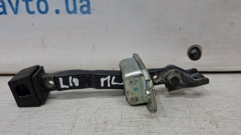 Ограничитель двери передний левый Mitsubishi Lancer 10 2.0 БЕНЗИН 4B11 2007 (б/у) Київ - зображення 1