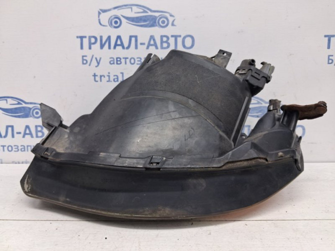 Фара правая галоген Mitsubishi L200 KB 2.5 DIESEL 4D56 2006 (б/у) Київ - зображення 8