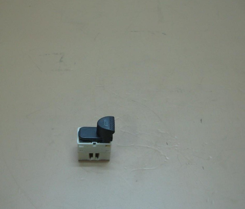 41221005 Кнопка стеклоподъемника водителя Iveco Stralis Львів - зображення 1