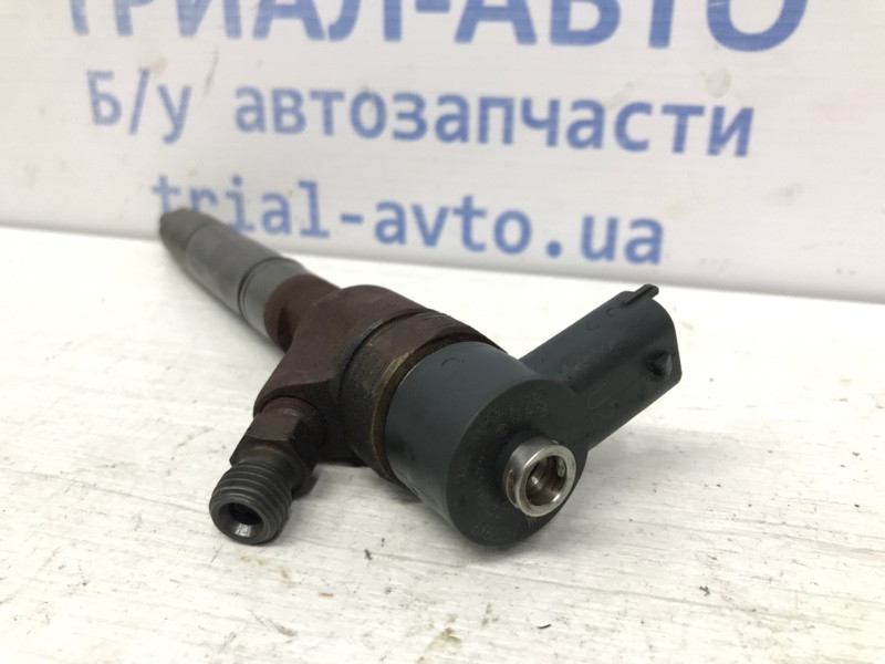 Форсунка топливная Kia Ceed JD 1.6 DIESEL D4FB 2012 (б/у) Київ - зображення 2