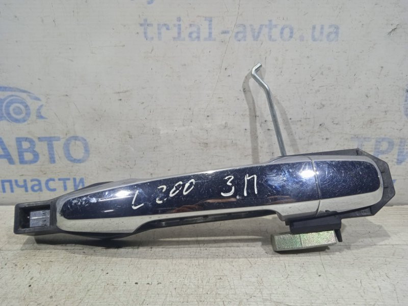 Ручка двери внешняя задняя правая Mitsubishi L200 KB 2.5 ДИЗЕЛЬ 4D56U 2006 (б/у) Киев - изображение 1