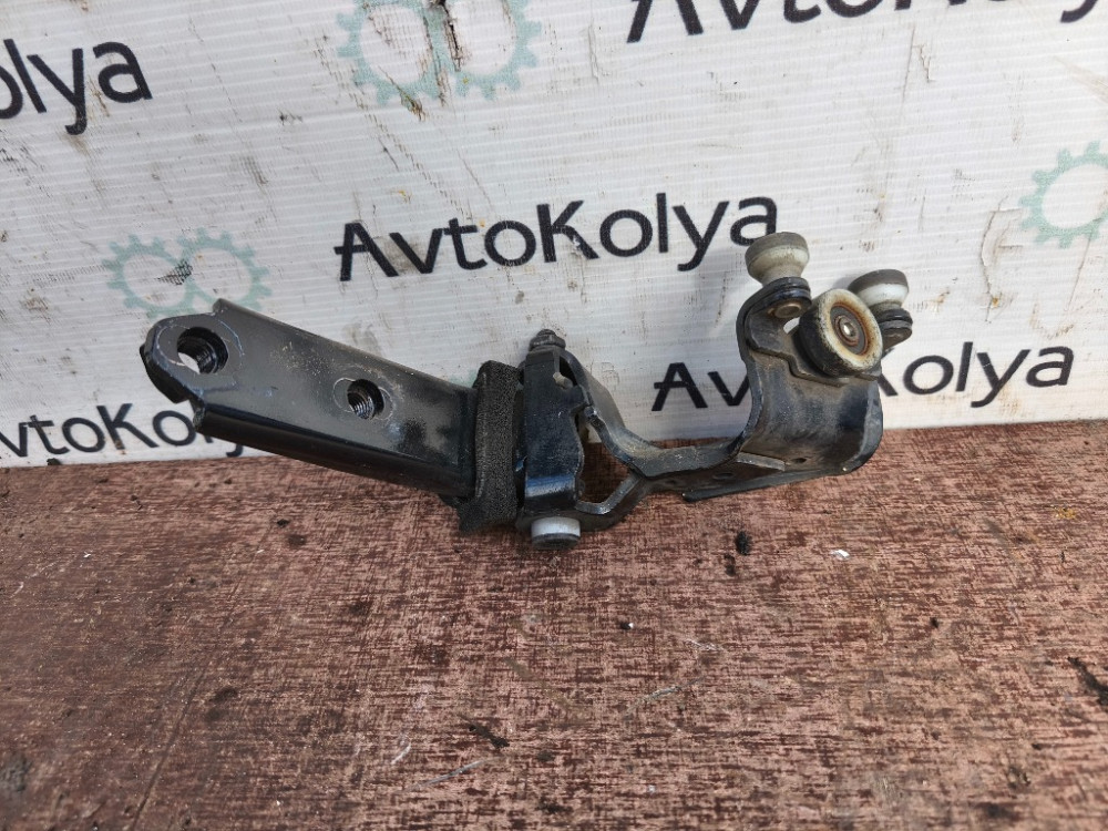 Ролик правой боковой сдвижной двери средний VW T5 2003-2015 (7E0843336A) Ковель - изображение 3