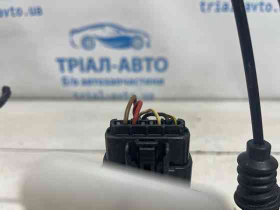 Замок двери передний правый Hyundai Santa fe 2012-2019 814202W000 (Арт. 73992) Київ