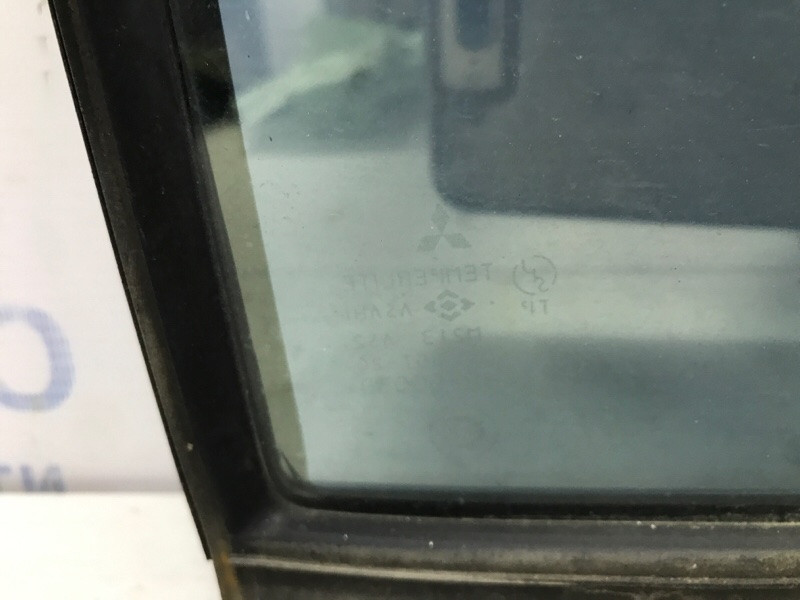 Стекло двери задней правой (форточка) Mitsubishi Pajero Wagon 2000-2006 MR436990 (Арт. 54430) Киев - изображение 2