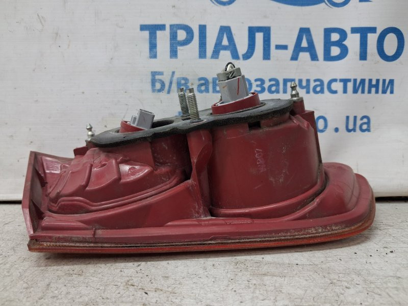 Фонарь задний внутренний правый Mitsubishi Lancer 10 2.0 БЕНЗИН 4B11 2007 (б/у) Киев - изображение 6
