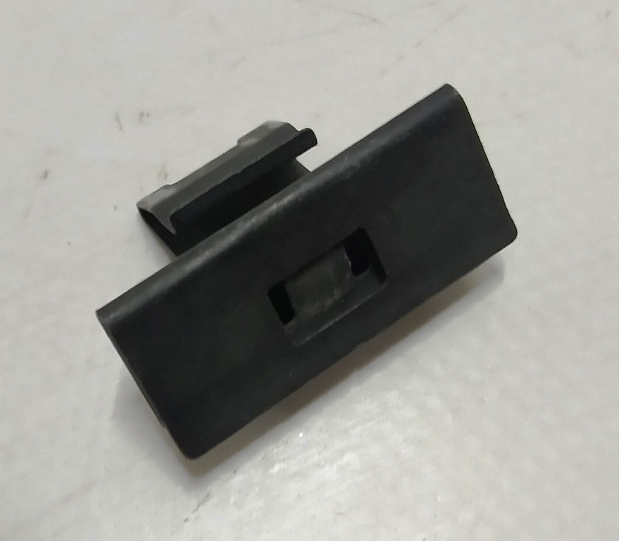 2Клипса крепления уплотнителя внутреннего стекла двери Tesla model S, model S REST 1005783-00-B Киев - изображение 4