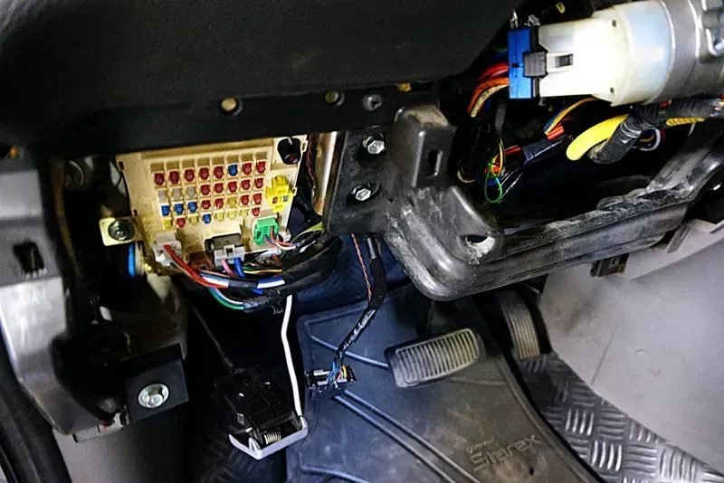 Автоэлектрик на русановке киев без выходных выезд к автомобилю Київ - зображення 2