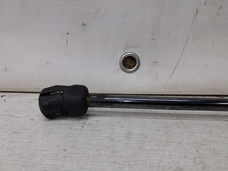 Амортизатор крышки багажника Chevrolet Captiva C140 2.2 DIESEL Z22D1 2006 (б/у) Киев - изображение 2