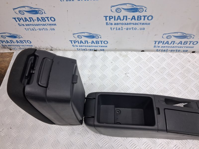 Подлокотник Toyota Avensis T25 2.0 DIESEL 1ADFTV 2002 (б/у) Київ - зображення 6