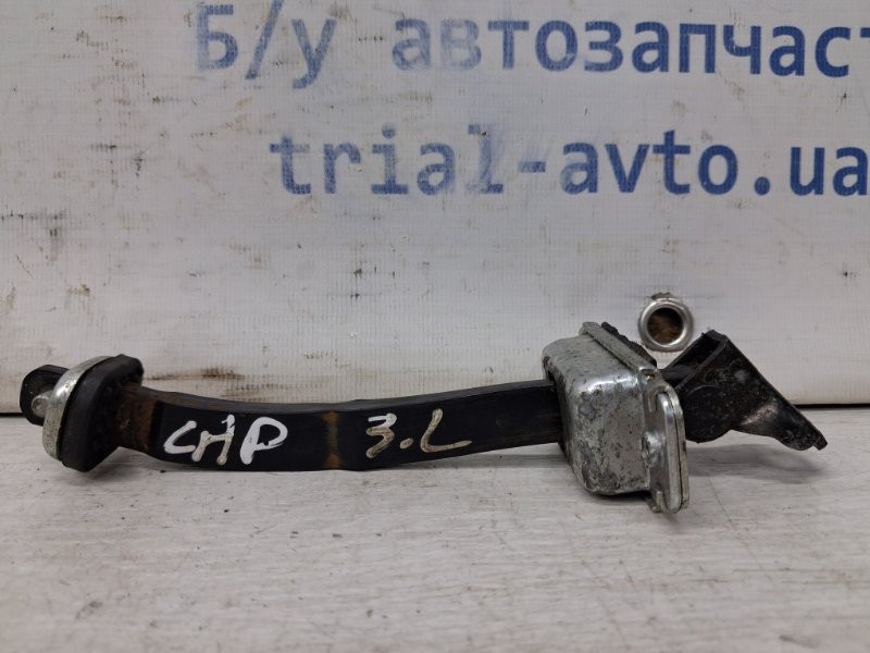 Ограничитель двери задний левый Chevrolet Captiva C140 2.2 DIESEL Z22D1 2006 (б/у) Киев - изображение 1