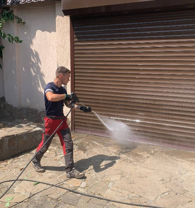 Мытье плитки керхером мойка двора Одесса - изображение 4