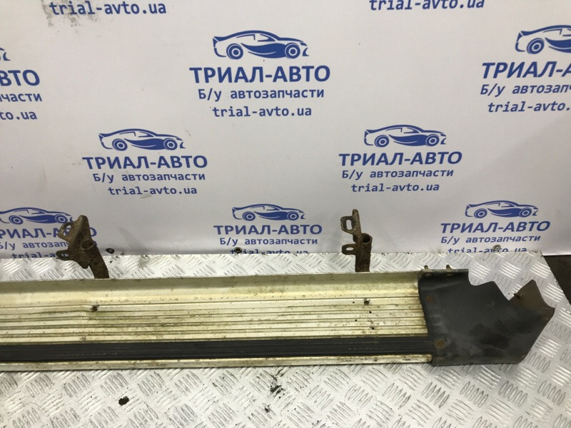 Подножка Mitsubishi Pajero Sport K9 2.5 DIESEL 4D56 1996 лев. (б/у) Киев - изображение 3