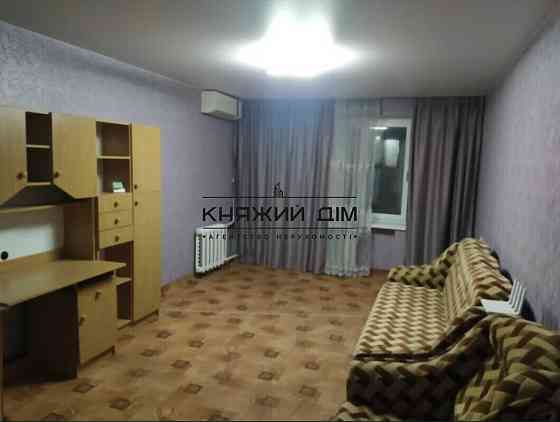 1-кімнатна квартира, вул. Олекси Тихого, метро Шулявська та КПІ Київ