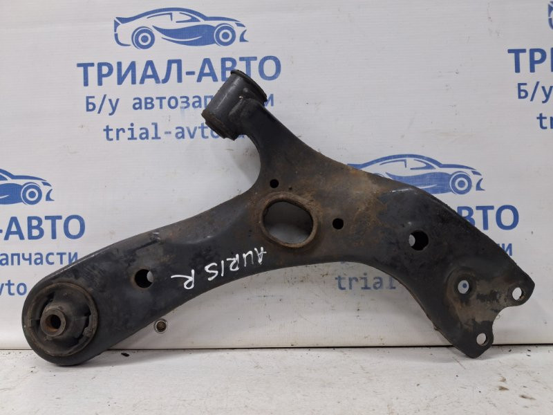 Рычаг правый Toyota Auris E150 1.6 БЕНЗИН 1ZRFAE 2006 (б/у) Київ - зображення 1