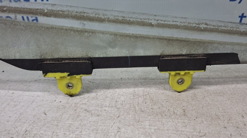 Стекло двери переднее правое Mitsubishi Lancer 9 1.6 БЕНЗИН 4G18 2003 (б/у) Київ - зображення 3