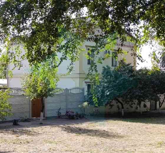 Продам будинок 119 кв. м на ділянці 4 сотки. Амур, вул. Галі Андрусенко Дніпро