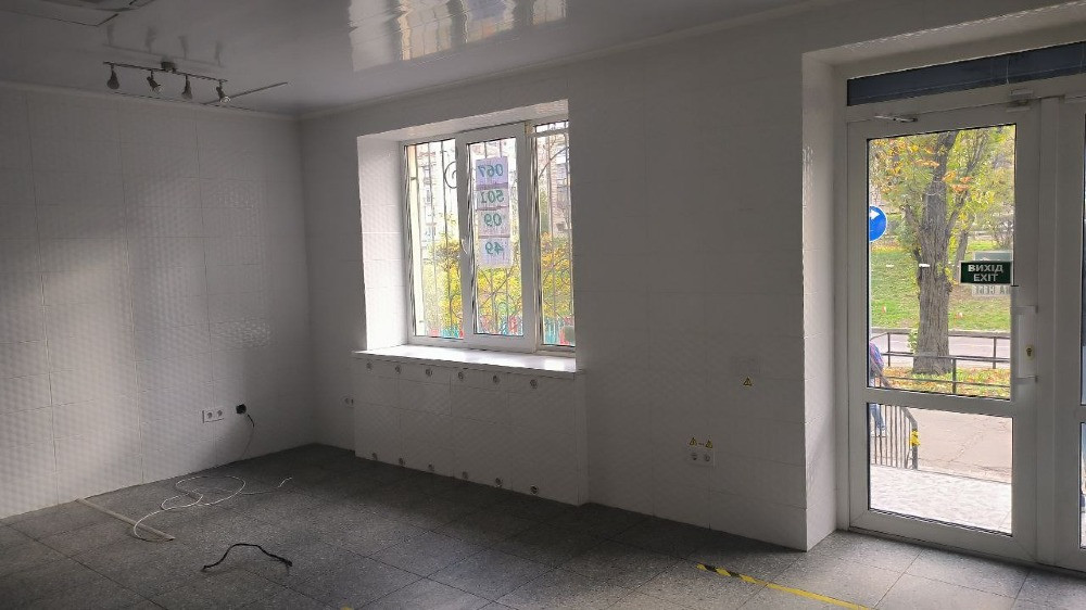 Без% Продаж приміщення 31кв. Н/Ф 1 поверх пр.Соборності 16 Київ - зображення 6