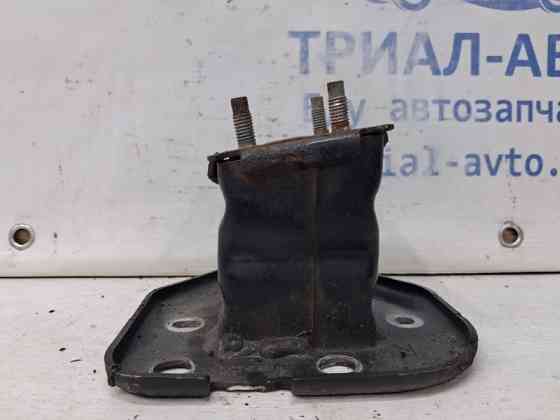 Кронштейн усилителя заднего бампера Nissan Qashqai J11 1.2 БЕНЗИН HRA2DDT 2013 прав. (б/у) Киев