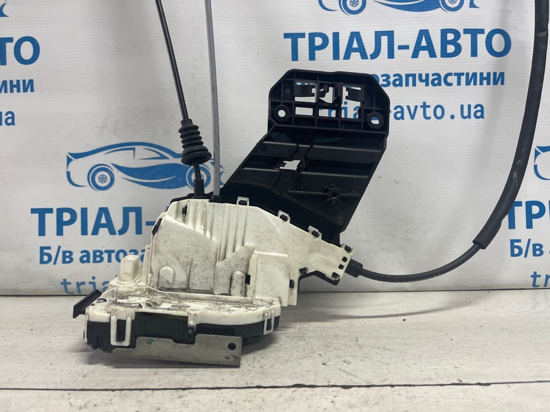 Замок двери передний правый Jeep Cherokee KL 2.4 БЕНЗИН ED6 2013 (б/у) Киев - изображение 2