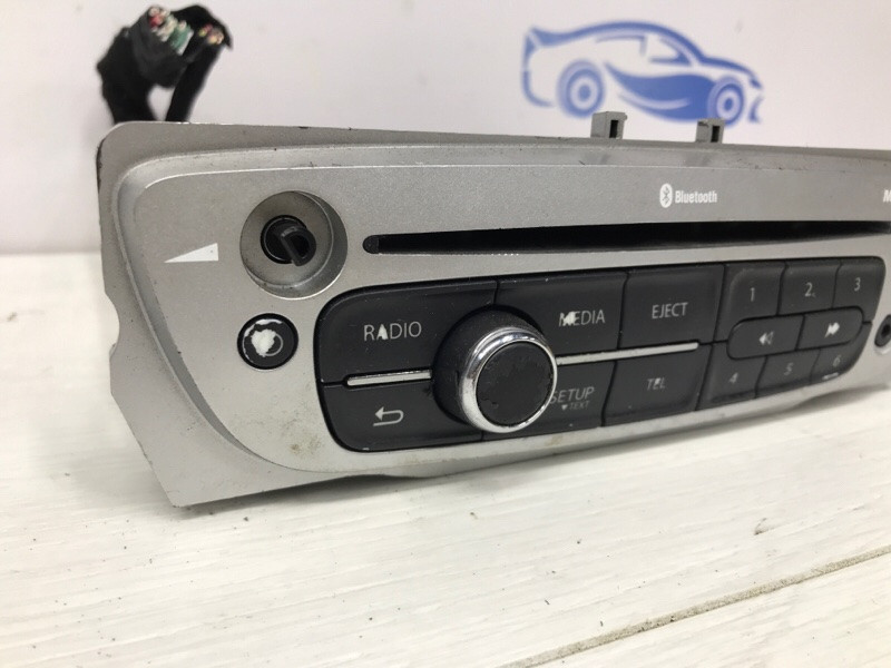 Магнитофон Renault Megane 3 1.5 DIESEL K9K 2009 (б/у) Киев - изображение 2