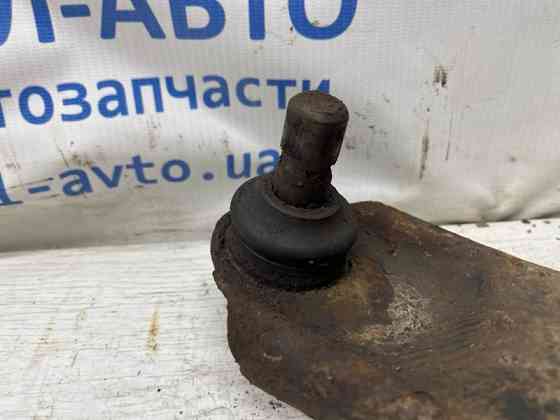 Рычаг передний нижний правый Mazda 3 2003-2009 B32H-34-300D (Арт. 80212) Киев