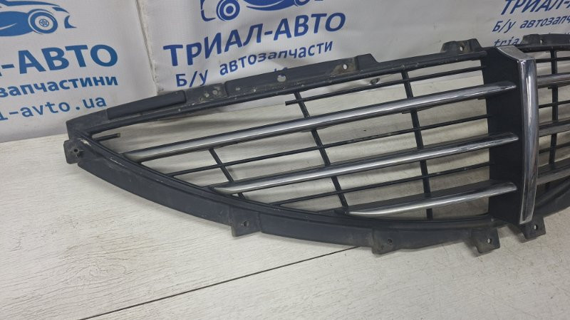 Решетка радиатора SsangYong Actyon CJ 2.0 DIESEL D20DT 2005 (б/у) Київ - зображення 4