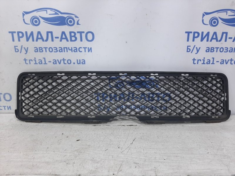 Решетка бампера центральная Hyundai Tucson JM 2.0 DIESEL D4EA 2004 (б/у) Киев - изображение 1