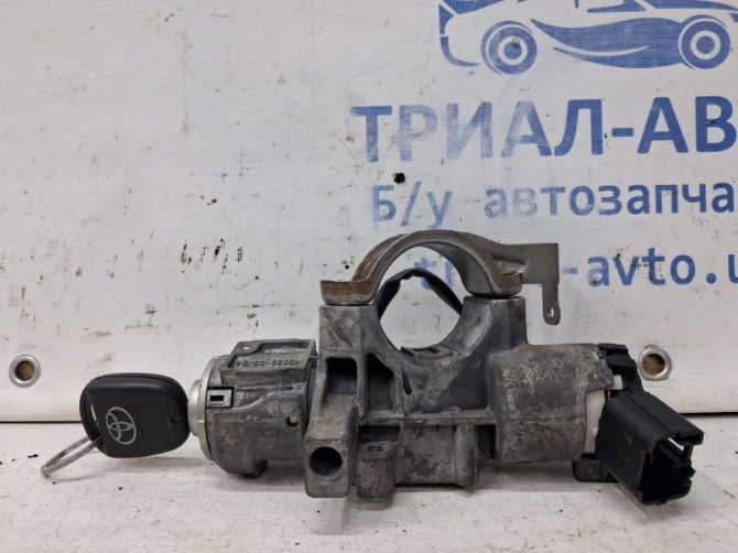 Замок зажигания Toyota Avensis T25 1.8 БЕНЗИН 1ZZFE 2002 (б/у) Київ - зображення 1