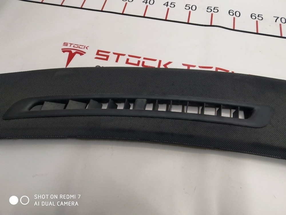 Решетка (дефлектор) обдува лобового стекла левая Tesla model S, model S REST 1023272-00-B Киев - изображение 2