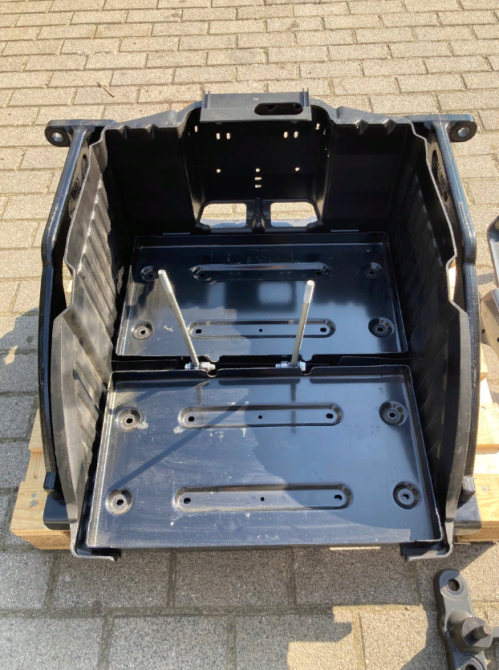 1897413, 1893766 Ящик АКБ DAF XF 106 Euro 6 1850024 Львів - зображення 3