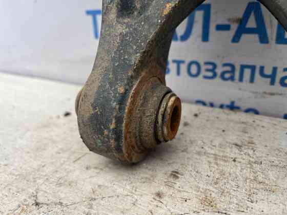 Цапфа задняя левая Kia Sorento XM 2.4 БЕНЗИН G4KJ 2009 (б/у) Киев