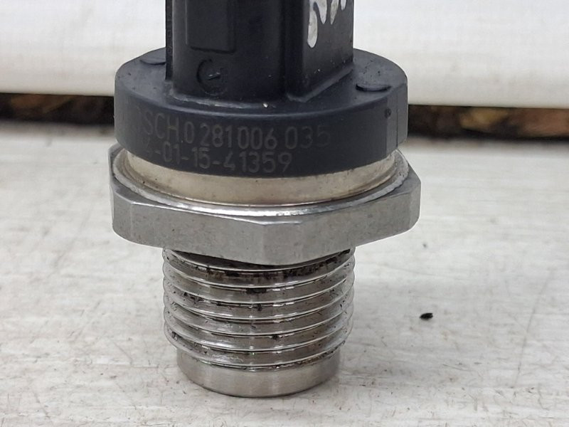 Датчик давления топлива в рейке Hyundai Santa fe DM 2.2 DIESEL D4HB 2012 (б/у) Київ - зображення 4