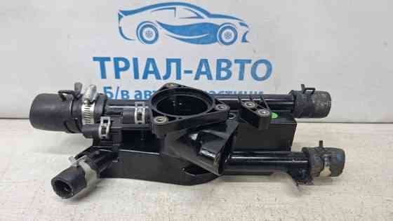 Корпус термостата Kia Sorento XM 2.4 БЕНЗИН G4KJ 2009 (б/у) Київ