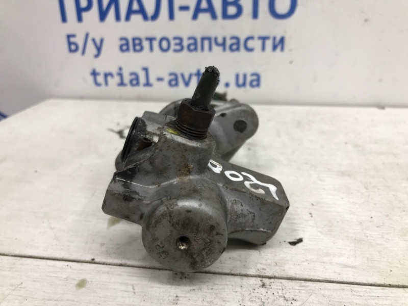 Цилиндр сцепления главный Mitsubishi L200 KB 2.5 ДИЗЕЛЬ 4D56U 2006 (б/у) Киев - изображение 4