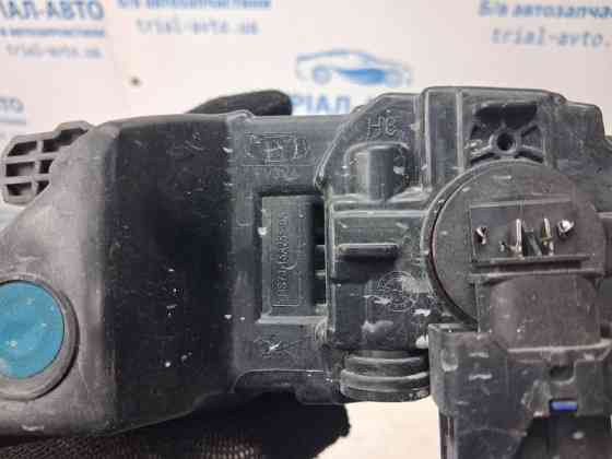 Фара противотуманная левая Ford Fusion USA 2 1.5 БЕНЗИН ENUN0 2013 (б/у) Київ