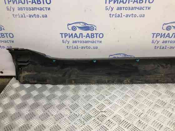 Накладка порога внешняя правая Mitsubishi Pajero Wagon 4 3.2 ДИЗЕЛЬ 4M41 2006 (б/у) Киев