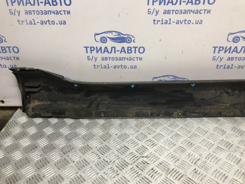 Накладка порога внешняя правая Mitsubishi Pajero Wagon 4 3.2 ДИЗЕЛЬ 4M41 2006 (б/у) Київ - зображення 6