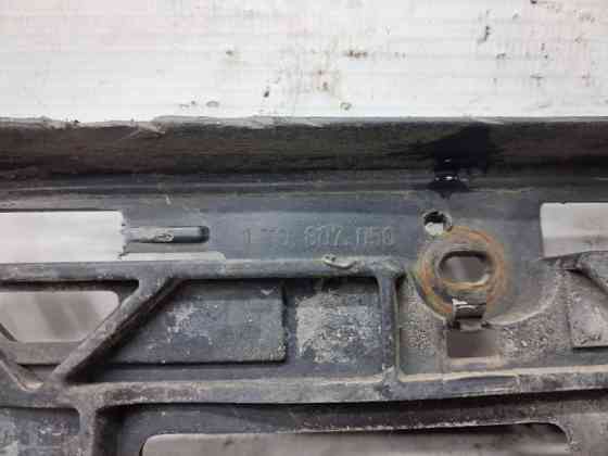 Кронштейн бампера передний правый Volkswagen Caddy 2K 1.9 DIESEL BJB 2003 (б/у) Киев