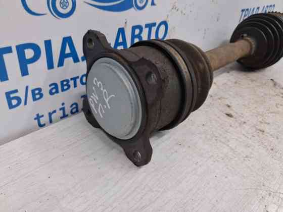 Привод передний правый АКПП Mitsubishi Pajero Wagon 3 3.2 ДИЗЕЛЬ 4M41 1999 (б/у) Київ